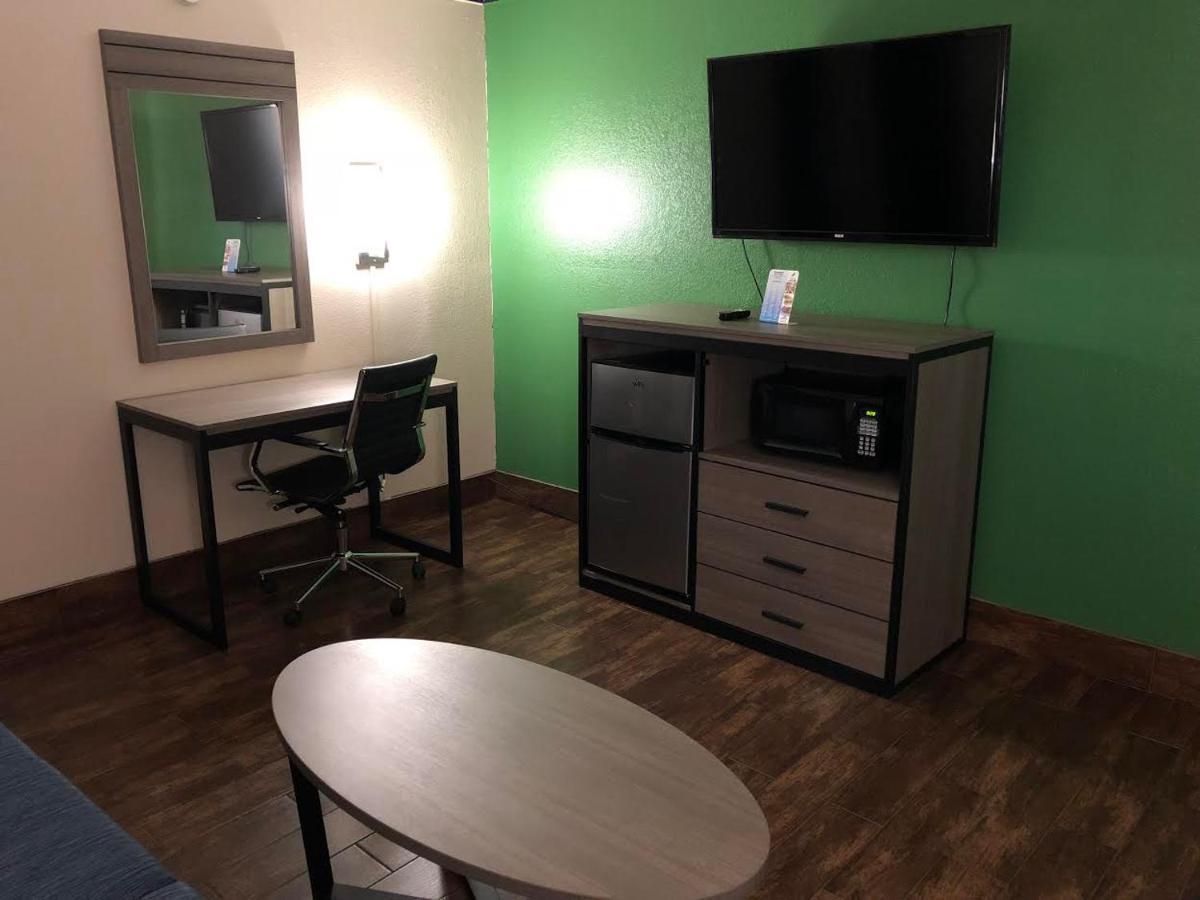 Travelers Inn And Suites Wharton Eksteriør bilde